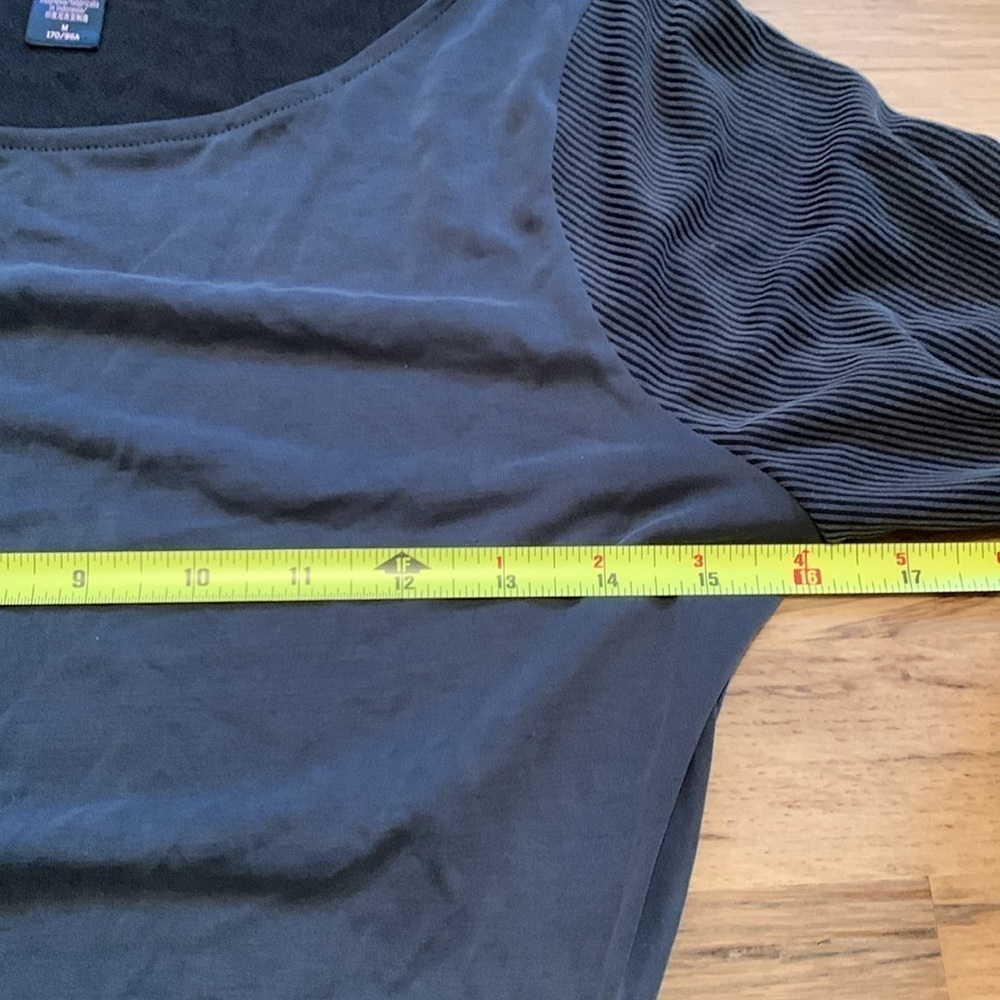 Victoria’s Secret Long Sleeve Cropped Wrap Around Tie Waist Shirt Women’s M - Picture 7 of 11